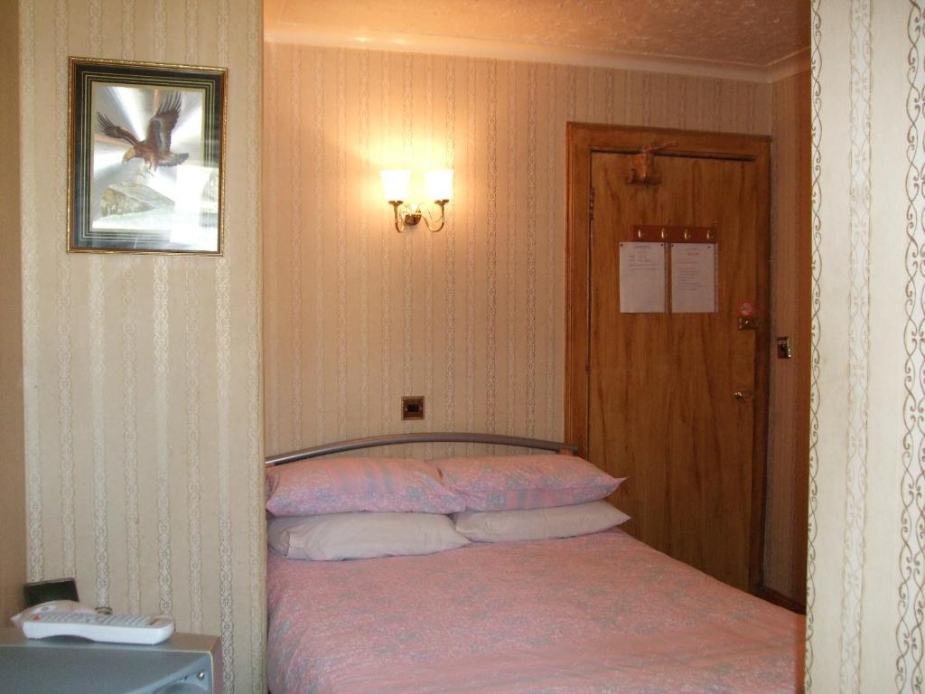 אדינבורו Swan Lake Guest House חדר תמונה