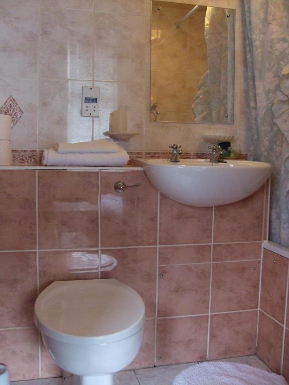 אדינבורו Swan Lake Guest House חדר תמונה